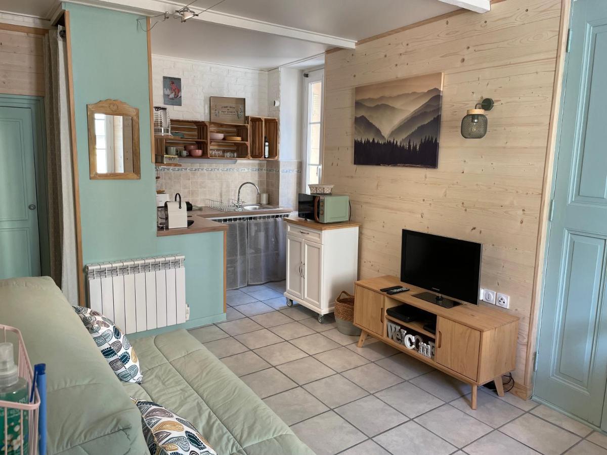 Studio cosy au coeur de Saint Martin Vésubie Extérieur photo